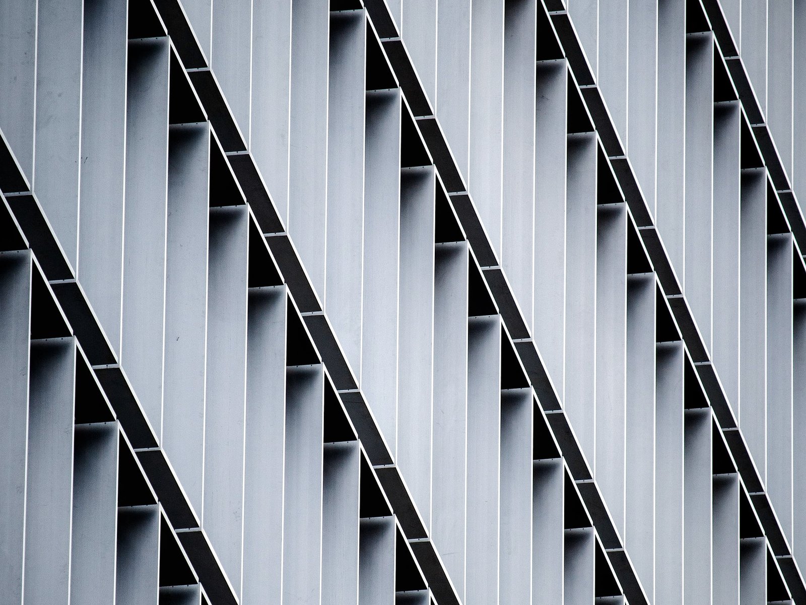C Channel facade - OneClad